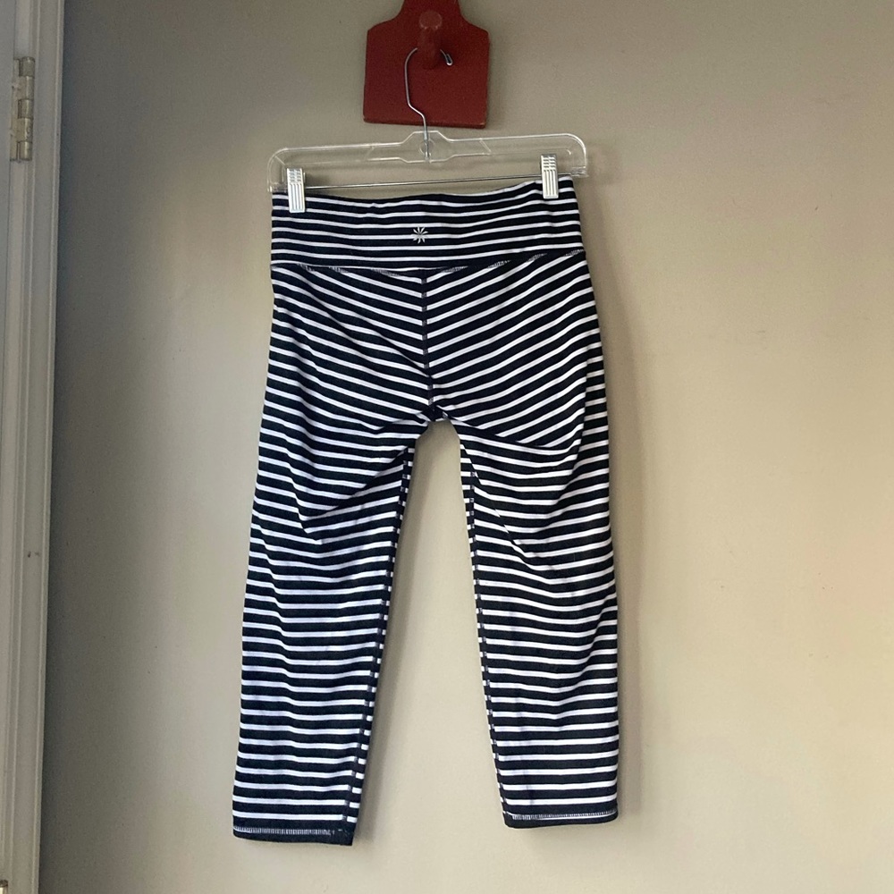 Athleta Black & White Low Rise Crop Capri Leggings S - Picture 5 of 6